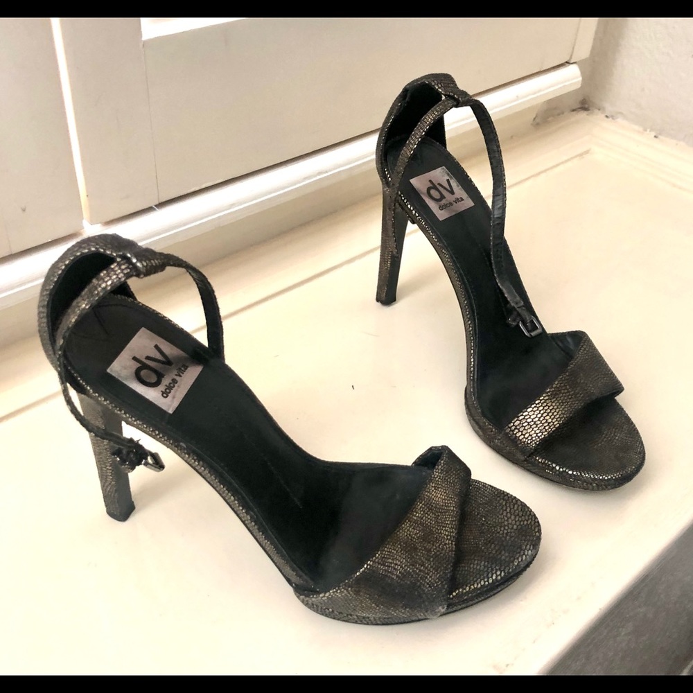 High Heels - Picture 6 of 6